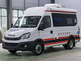 依維柯移動式疫苗接種車，可下鄉(xiāng)鎮(zhèn)