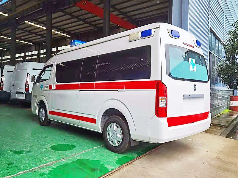 福田G9救護(hù)車(chē)