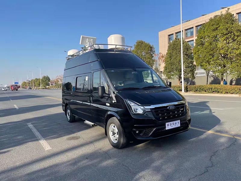 江鈴福特全順中型指揮車(chē)