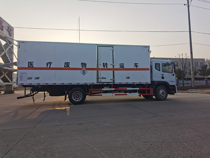 多利卡D9黃牌醫(yī)療廢物轉(zhuǎn)運(yùn)車